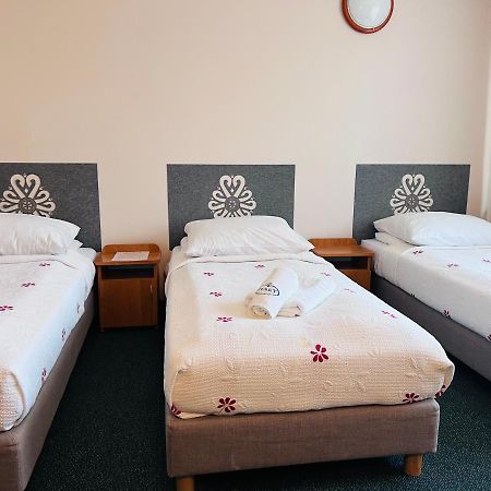 Bed and Breakfast Osrodek Wypoczynkowy Start à Zakopane Extérieur photo
